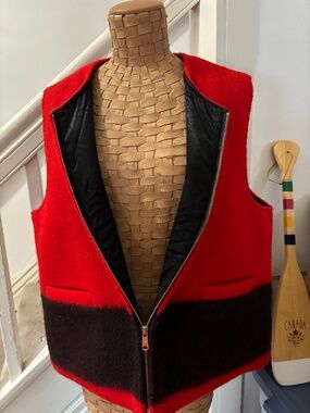RARE HBC PURE WOOL "Point Blanket Red Vest" Immaculate!